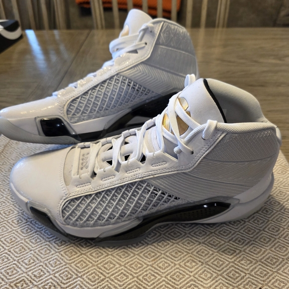 Jordan 38 FIBA - Picture 1 of 4
